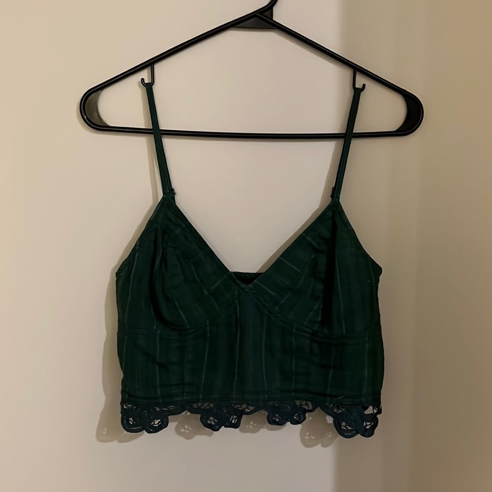 Green cropped tank